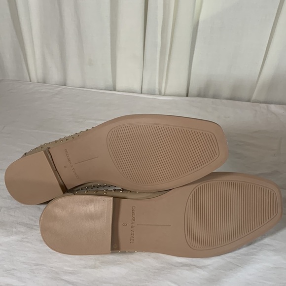 NIB Chelsea & Violet Lisle Studded Leather Loafer Flats, 8 - Picture 7 of 11
